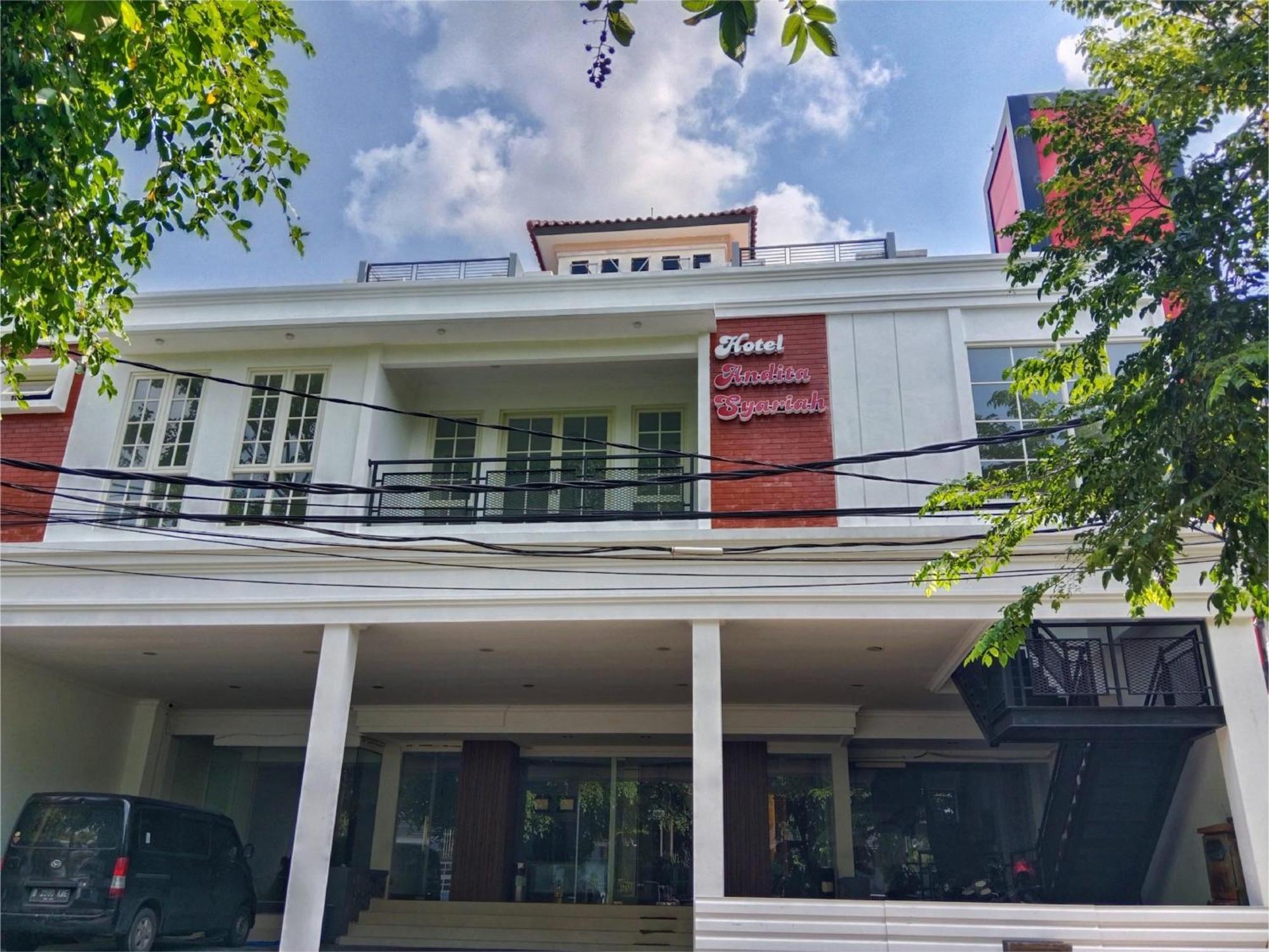 Andita Syariah Hotel Surabaya Ngoại thất bức ảnh